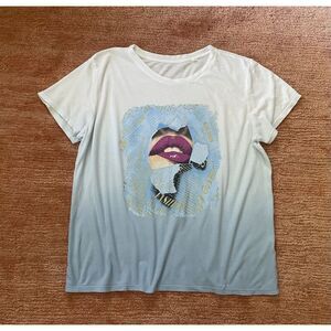 Women’s Smart Guess T-Shirt Lips Graphic Blue Ombre Size L